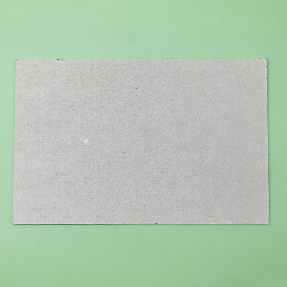 灰咭紙 14 × 21.5cm(中)